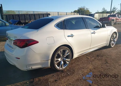 2018 Infiniti Q70L 3.7 Luxe z USA, uszkodzony, nr VIN JN1BY1PRXJM370669
